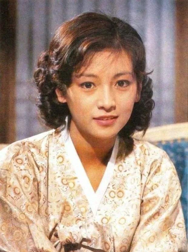 lisa|LISA送美延礼物？维持到现在的友情；韩国时代美人有谁？