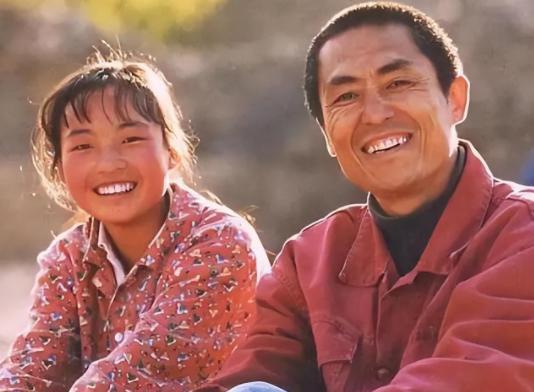 魏敏芝|爆红时被张艺谋劝退娱圈，后转身嫁给美籍华人的魏敏芝，怎样了