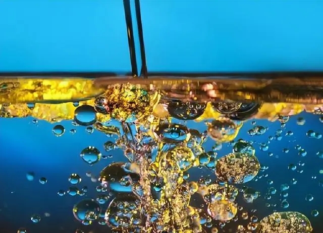 中国科学史上最大的闹剧“水变油”事件,到底有多荒唐?