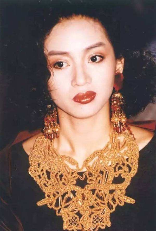 南柱赫|梅艳芳母亲覃美金:女儿死得蹊跷,余生最大的愿望就是夺回遗产