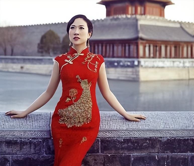 芙蓉姐姐|以“丑”出名的网红芙蓉姐姐,到现在的励志女神,她都经历了什么