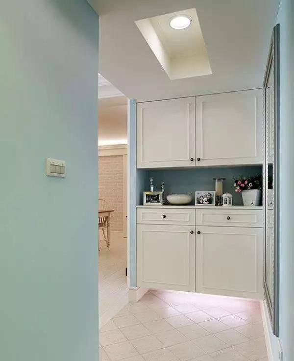 等我有房了，门口也不放鞋柜，瞧瞧邻居家的新招，干净利落又美观