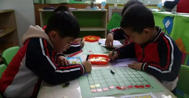 |大专生或将无缘“幼师”了?官方文件下发,幼师荒加剧是好是坏?