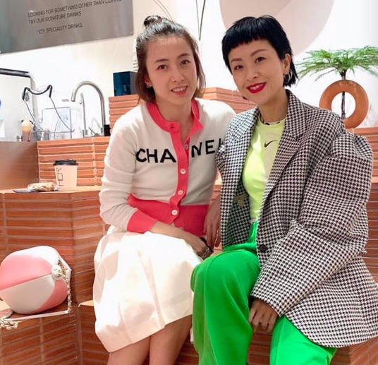 陈奕迅|陈奕迅红馆开唱，徐濠萦大病初愈获18岁女儿陪同，舒淇冯德伦现身