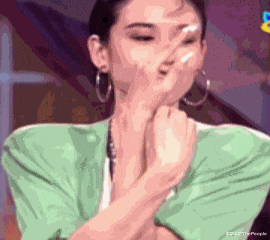 董明珠|名人圈那些意想不到的美女：董明珠学生照曝光，扎双马尾笑容太甜