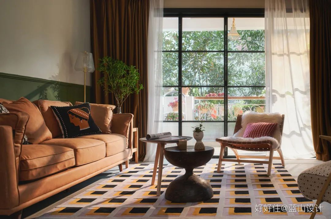 一个人住110㎡，两个卧室轮流睡？我酸了