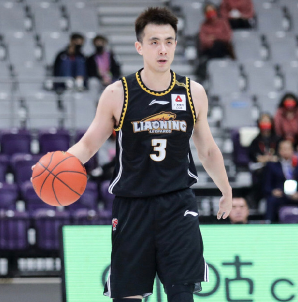 吴前|不懂就问！CBA媲美赵继伟、郭艾伦的吴前，为何打不了国际比赛？