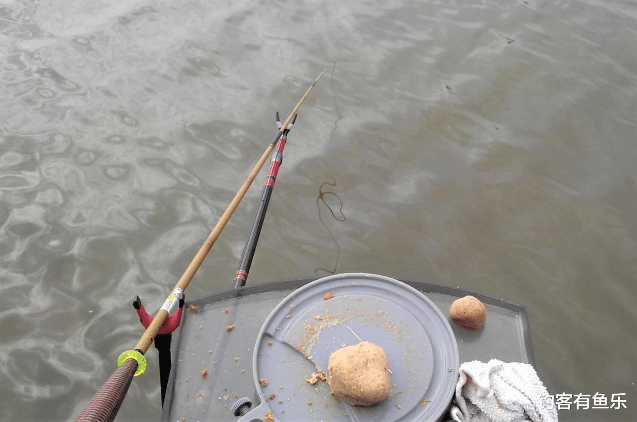 饵料|秋天怎样钓白条鱼?钓其他目标鱼,如何有效防止小白条闹窝?