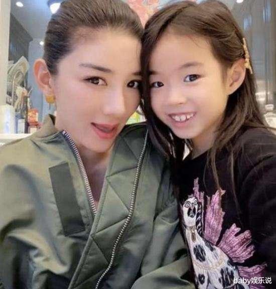 黄奕|黄奕：事业巅峰，被丈夫曝光私生活，如今怎样了