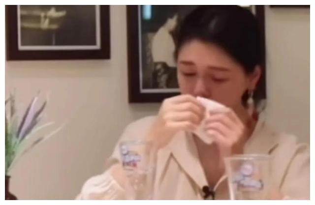 大S|大S面相来看,她活得太拧巴了,所以才会这么不体面