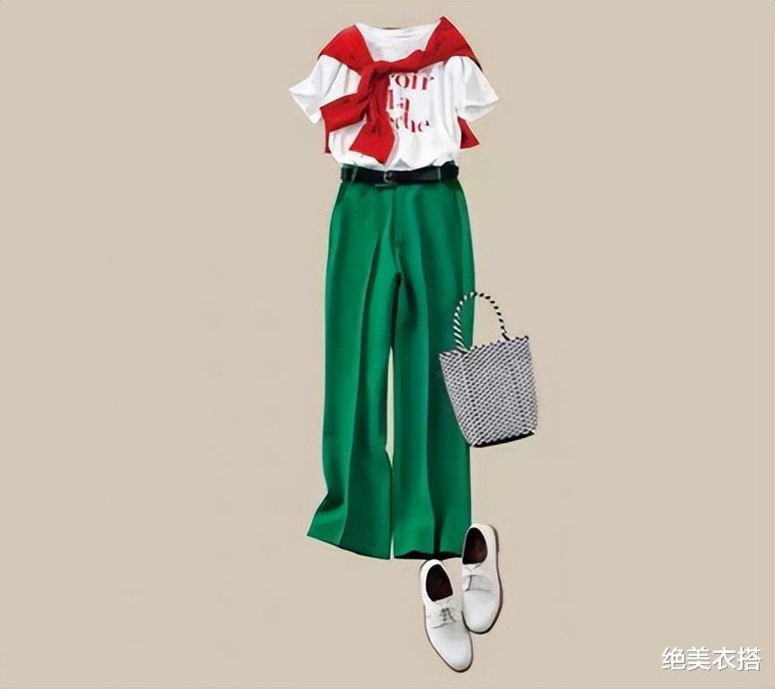 凭着“女人味穿搭”,美成一幅画!20套搭配示范,不愧为优雅高手