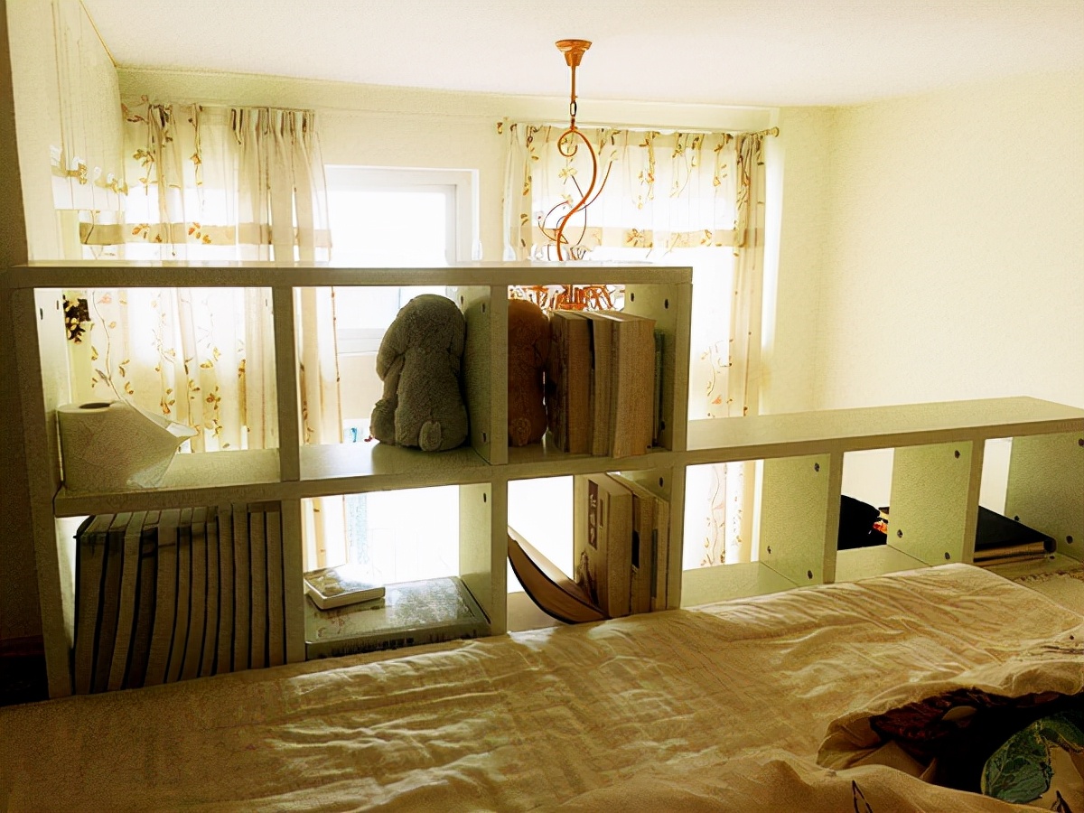 花3.5万改造的20㎡小复式，晒晒我的新房，同事都非常羡慕