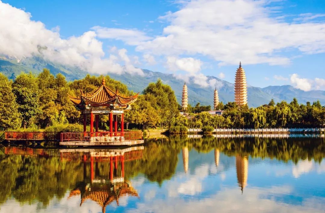 古镇|我还是很喜欢你,像风走了八千里,不问归期