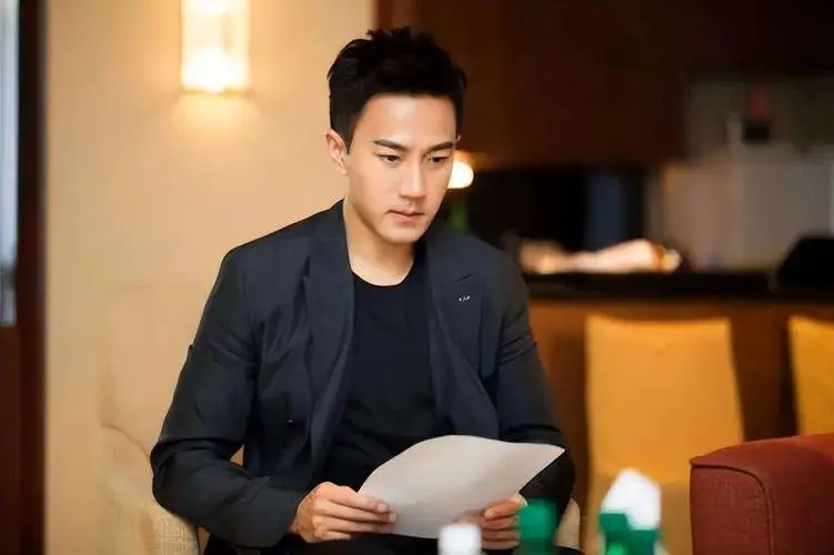 李晓峰|李晓峰亲自回应传闻，与刘恺威官宣恋情，李晓峰是何许人也