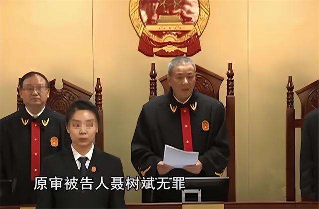 1995年,轰动全国的奸杀案!19岁男孩被枪决,11年后凶手却自首了