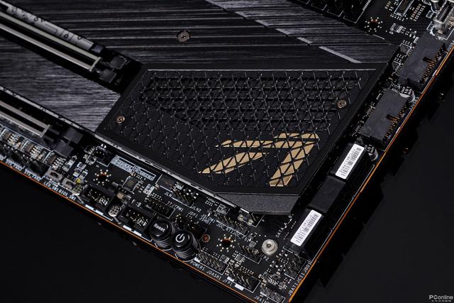 主板|这是一块低调的战神主板，微星Z690 ACE图赏