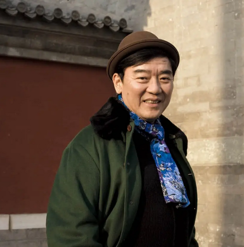 李立群|李立群骑脚踏车晒千万豪宅环境：电动车随处可见，并非人车分流