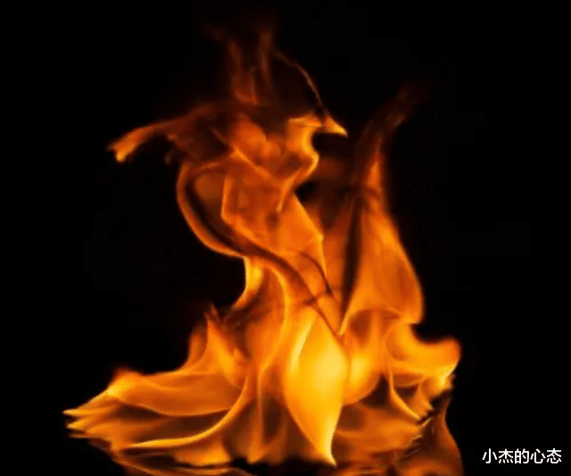 肥皂泡破裂时温度达2万℃,高过太阳温度,为何不烫?