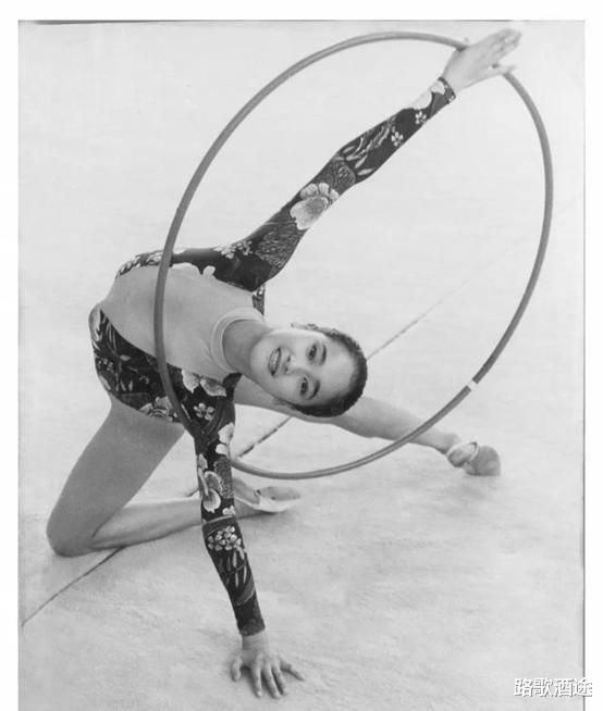 左小青|左小青:陈道明的红颜知己,曾夜宿孙红雷别墅,中年离异情路坎坷