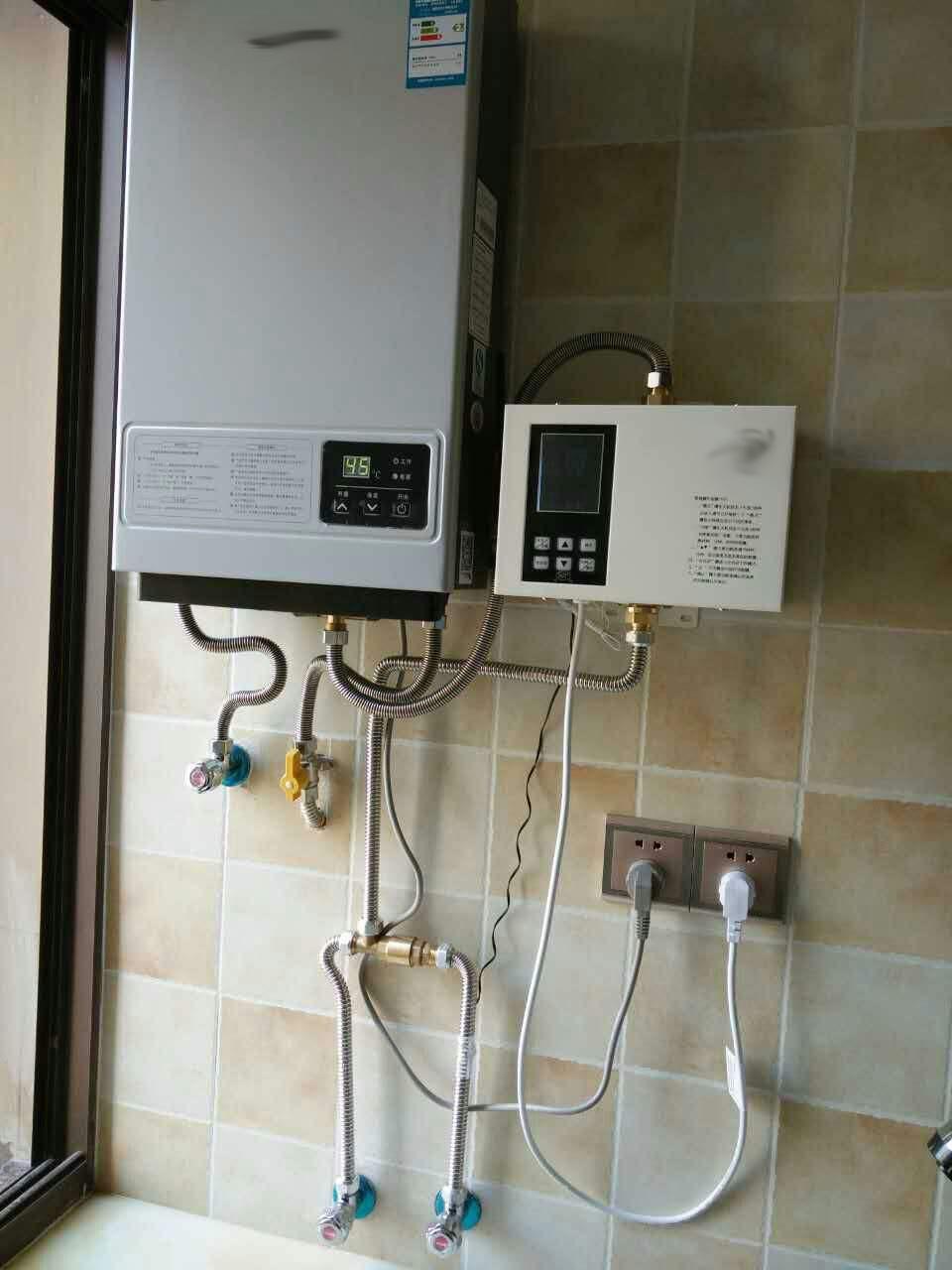 听完师傅的话,才知道热水器离浴室远出热水慢,有这么多解决方法