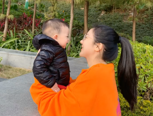 张兰|徐芳连夜删光视频，疑似被威胁，自曝没收钱，张兰：已走法律程序