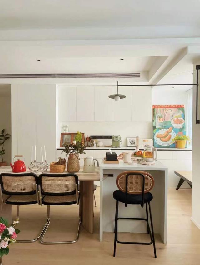 成都发现90后小夫妻家的装修,因太会布置而走红,拍照给大伙瞅瞅