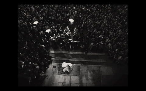 玛丽莲·梦露|恋爱脑、爱哭、找爸爸，这不是观众想看到的梦露