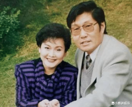 李谷一|特殊的感情！李谷一离婚后与金铁霖同台，用了我的金老师来称呼他