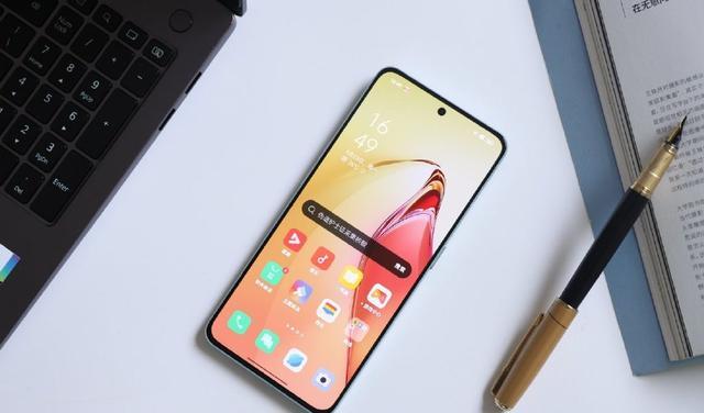 OPPO|号称3年不卡，OPPOReno8系列开卖，80W快充安排了