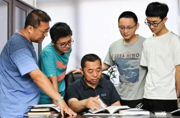 博士后|博士和“博士后”看起来差别不大,实际上却大有不同,别理解错了