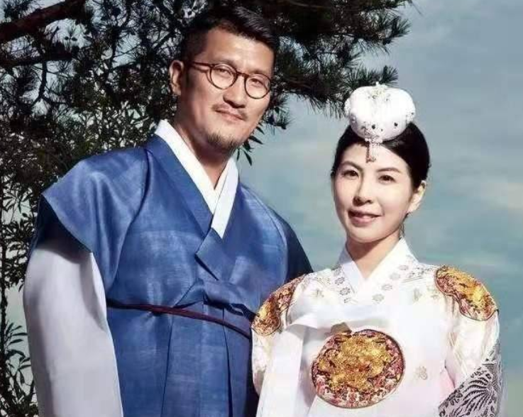 许茹芸|许茹芸与韩国丈夫相聚，两人分离425天，与对方相识4个月就闪婚