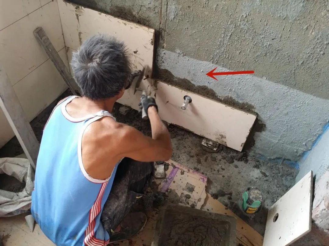 贴瓷砖,到底该用水泥还是瓷砖胶?我说的不算,比一比就知道了