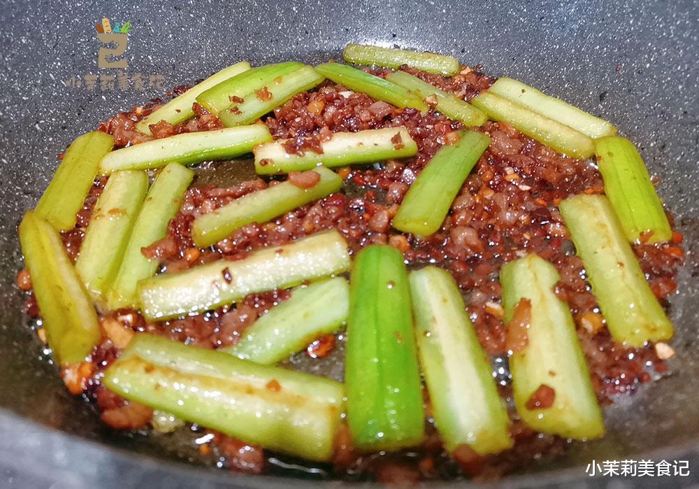 食盐|进入“毒五月”，建议中老年多吃“3菜3瓜3豆”，消暑解热少生病