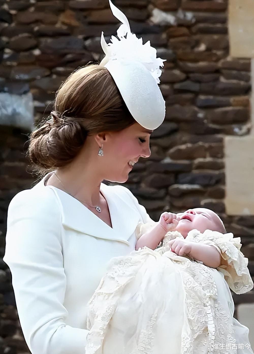 夏洛|身家50亿美金的夏洛特多努力？2岁学骑马，3岁学芭蕾舞，4岁上学