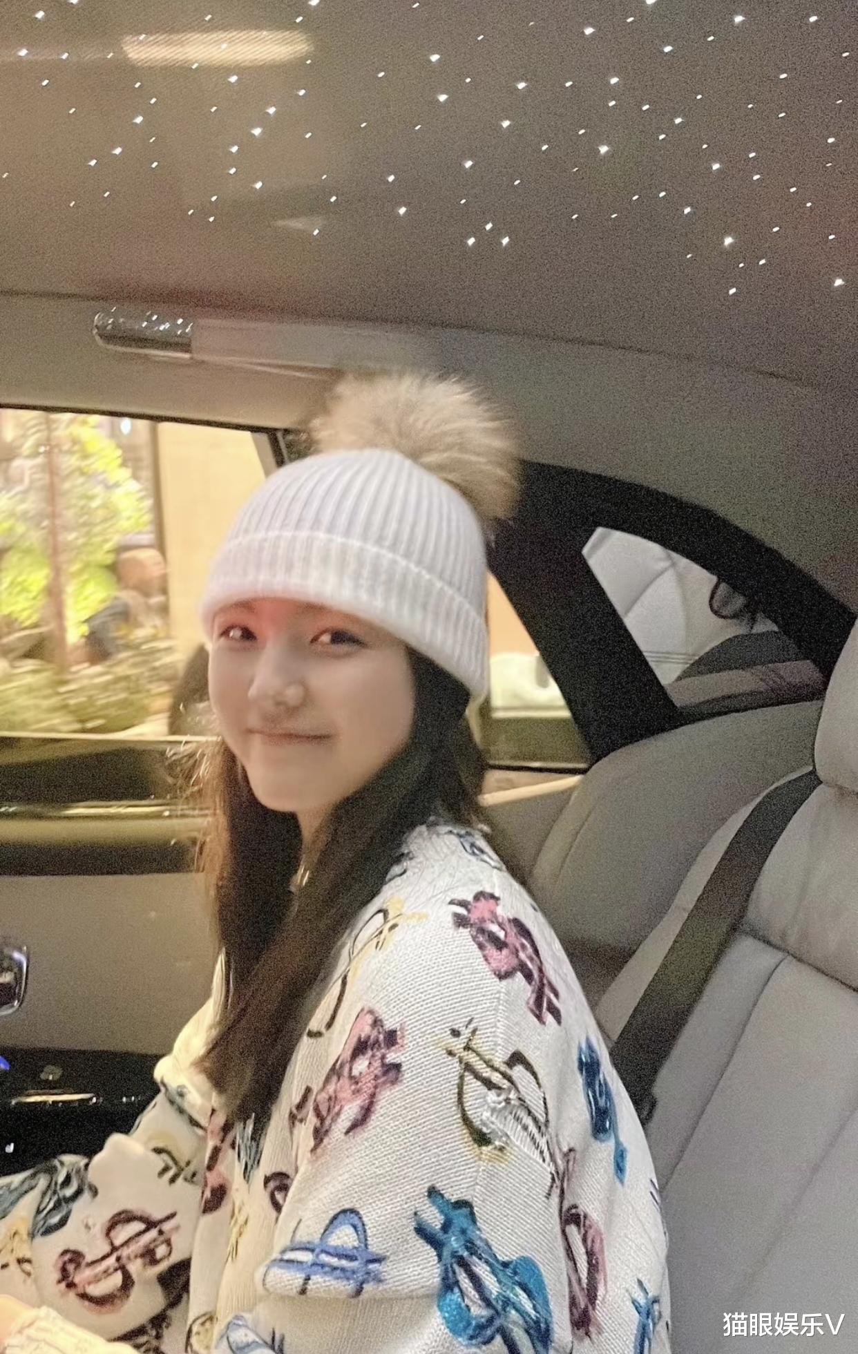 霍思燕|李湘生活太潇洒与女儿定居国外,秀百万豪车炫富,星空顶显豪横