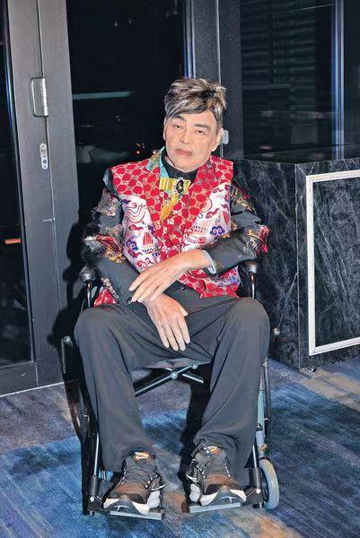 张伟文|不忍直视!知名港星70岁寿宴,一脸倦容被指像纸扎公仔