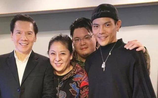 向华强|哥哥娶大美女郭碧婷,他到处惹是生非还坑爹