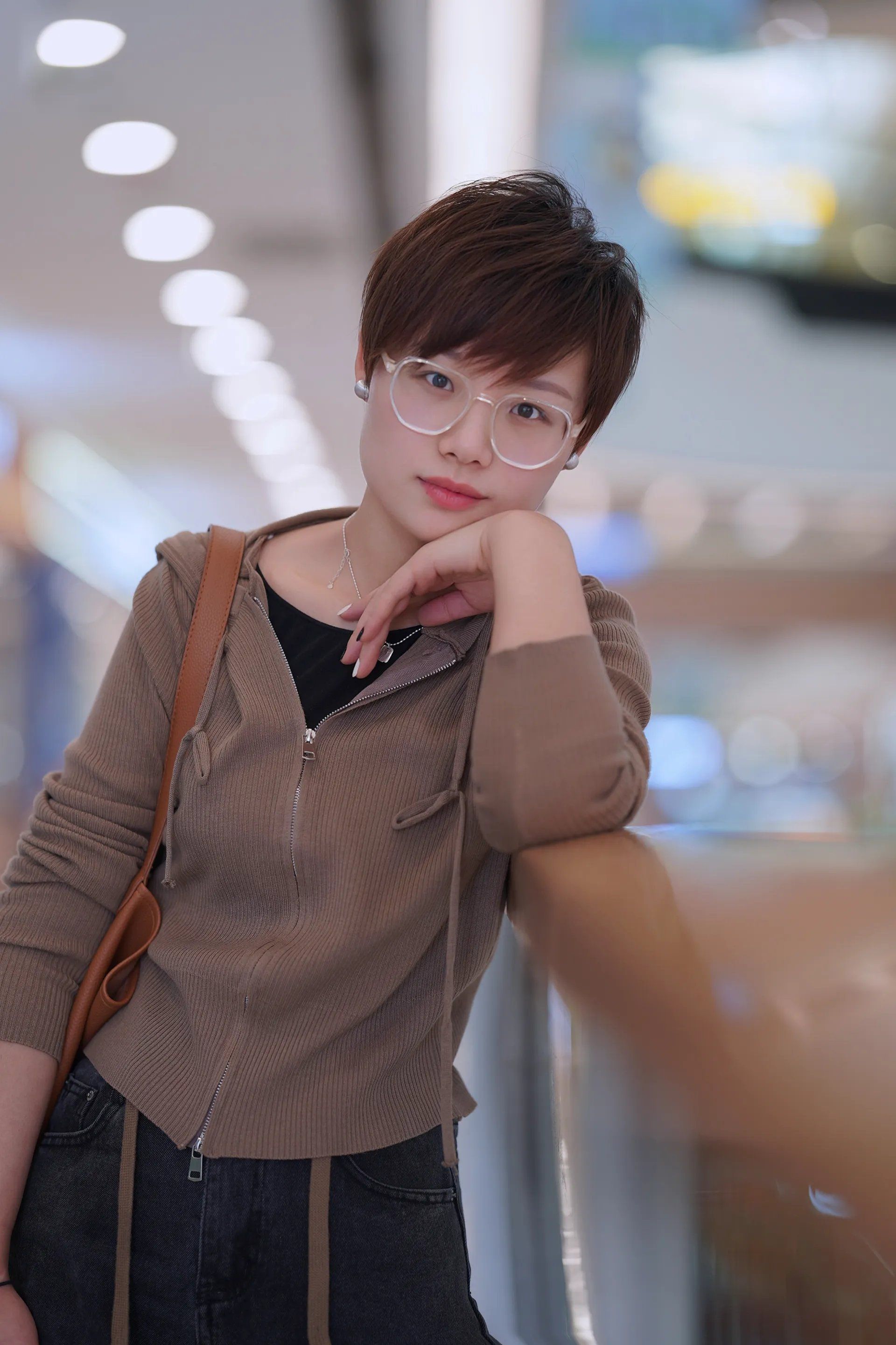 最美发型 天冷了，是该换换发型了，17款最美发型送给你