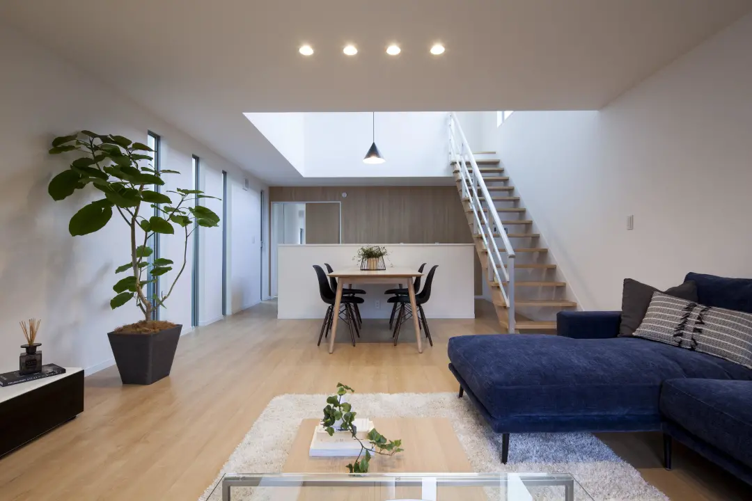 晒晒闺蜜家134平复式楼,简洁大方,就是卧室装得太随便了!