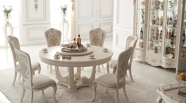 餐桌如何选择?选“圆”好,还是“方”好?