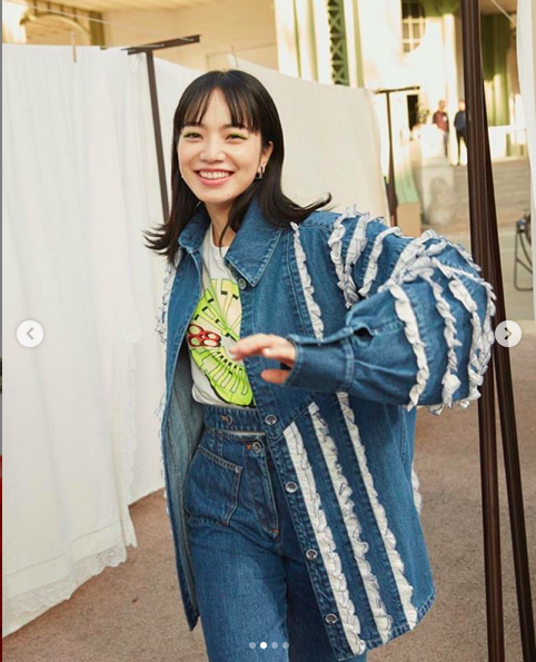 刘亦菲|权志龙香奈儿大秀同台绯闻女友小松菜奈DARA，老妈亲自挑，够戏