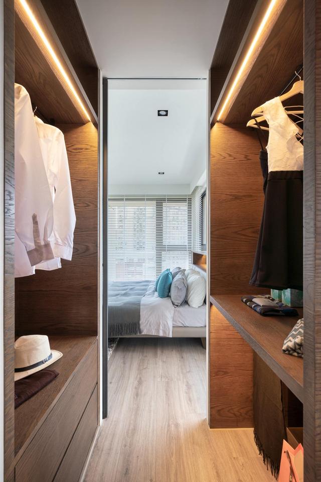 可以改成衣帽间的空间有很多,主卧卫生间,是效果最差的一个