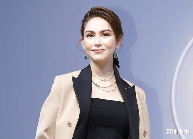 昆凌|昆凌称身体允许会继续生,被网友群嘲是娇妻,曾生完三胎宣布封肚