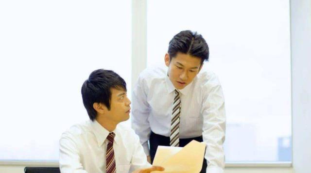 劳务派遣|父母混得差,最好不要让子女做这5种职业,哪怕工资再高也别做