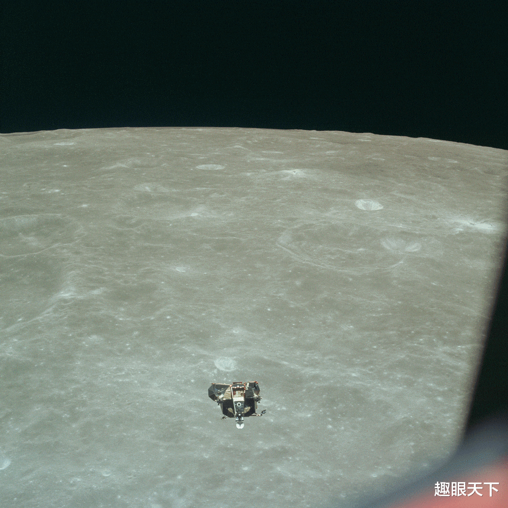 阿波罗10号在月球轨道拍到神秘白色UFO和月表闪现的黑色基地大门