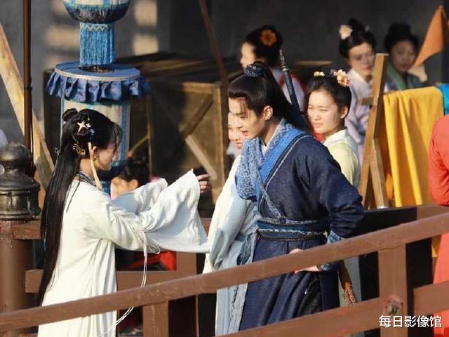 仙剑奇侠传|新版《仙剑奇侠传》演员定妆照：李逍遥秒变小厮跟班，灵儿曝光