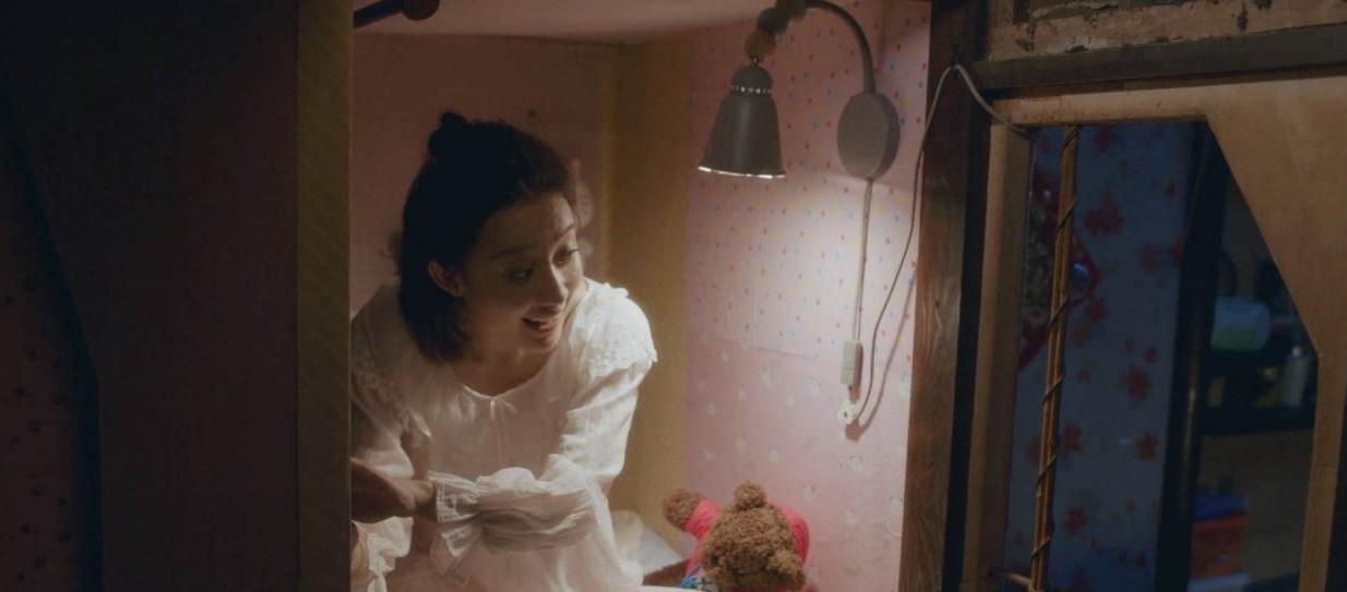 装个壁橱，内部上下2层，上面收纳，下面睡觉，这也太节省空间了