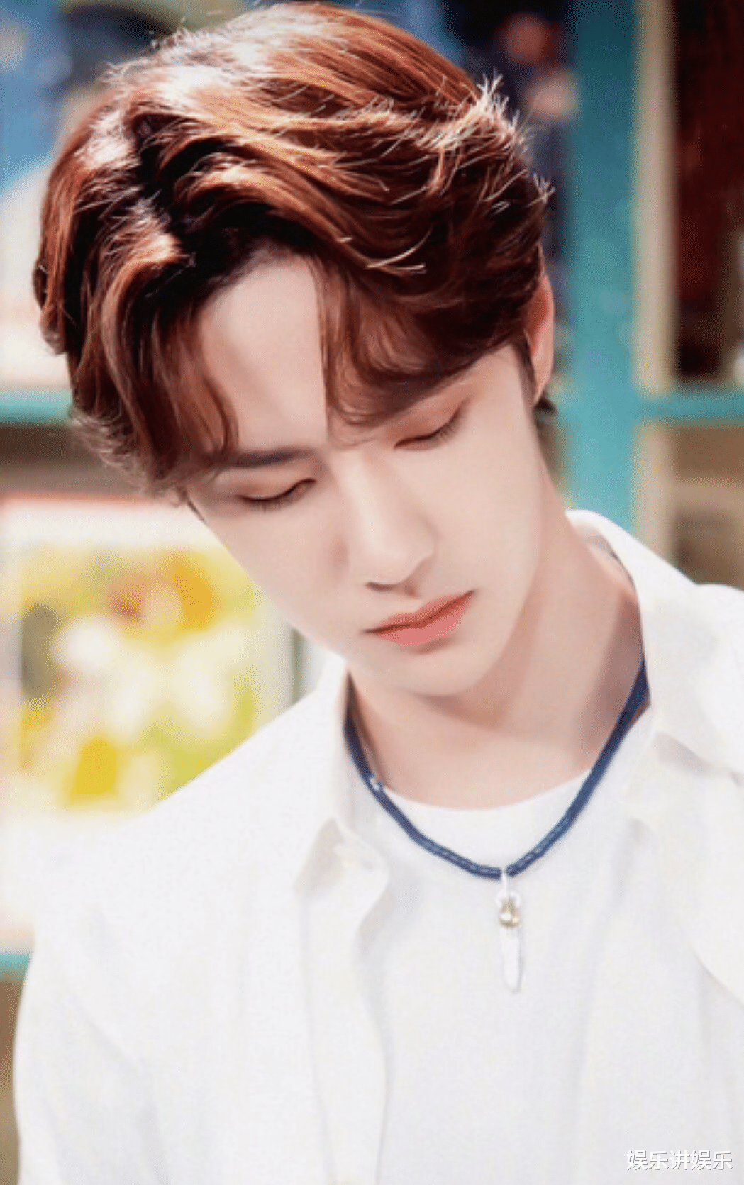 王一博|王一博为拍戏减少曝光，粉丝思念，张贴“寻儿启事”！