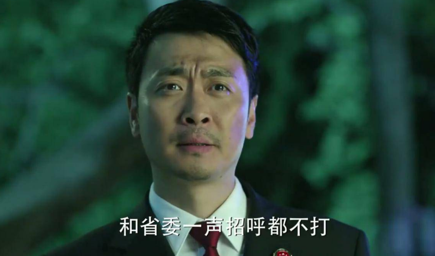 黄圣依|收视直逼第一！李乃文令观众成功入坑，国产刑侦大剧有天花板了？