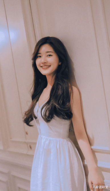 陈奕迅|曝杨洋与公司小花王楚然恋爱,相差8岁引争议,赵露思意外躺枪